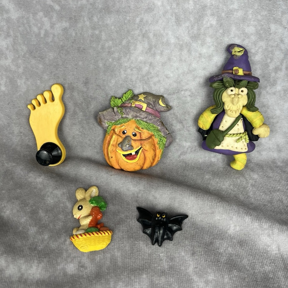 Vtg 80s 90s Halloween Pumpkin Witch Bat Foot Easter Bunny Magnet Lot of‎ 5